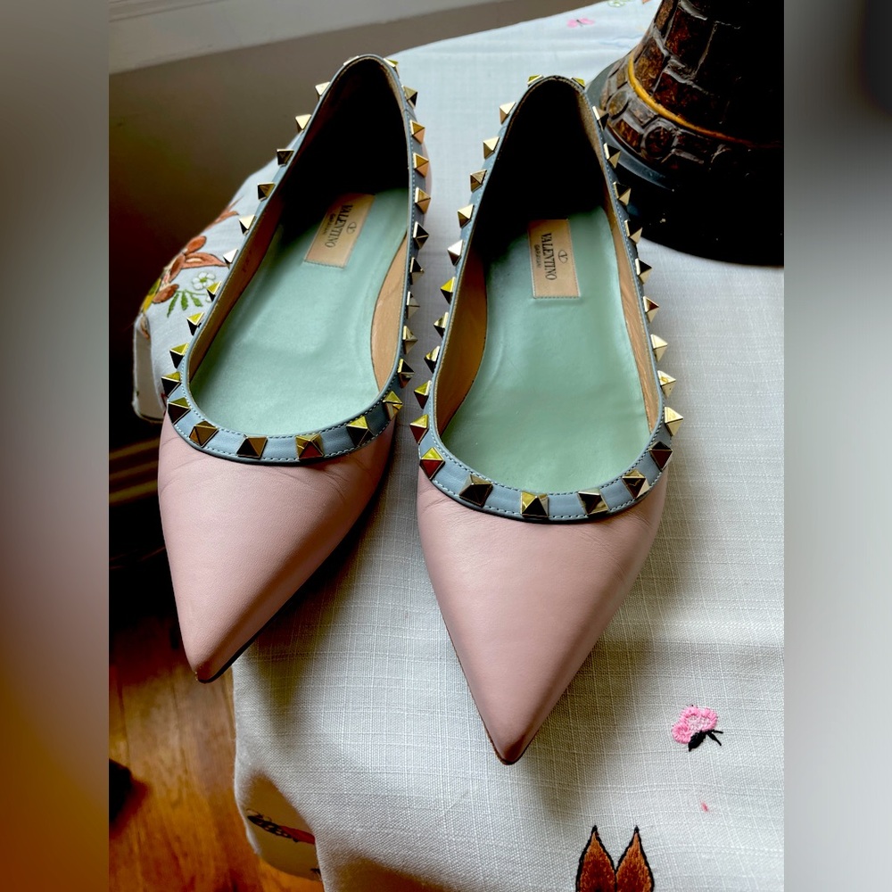 Valentino ROCKSTUD PATENT LEATHER BALLET FLATS size 37.5 PINK